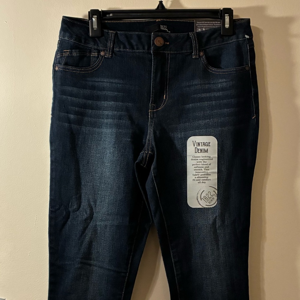 1822 Denim Women's Skinny Jeans in Dark Wash- “Re-Posh”